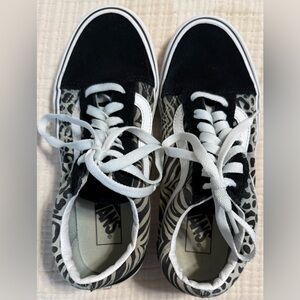 Vans Women's Old Skool Animal Print Zebra/Leopard Mix Sneakers size 8